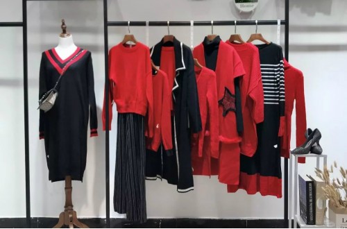 女士毛衣品牌黑白繡服飾 彰顯都市女性時(shí)尚的美麗和自信