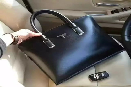 手提包應(yīng)當如何選擇？選什么品牌的好？世界知名十大手提包品牌