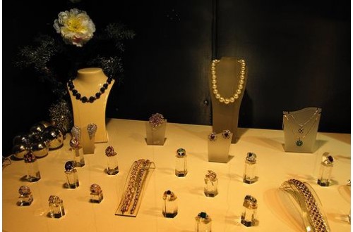 中國(guó)熱門珠寶品牌有哪些，中國(guó)十大珠寶品牌排名