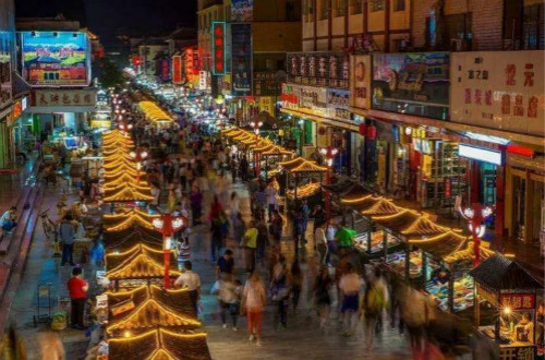 想要在夜市上擺攤應該注意什么問題？賣什么東西比較好？