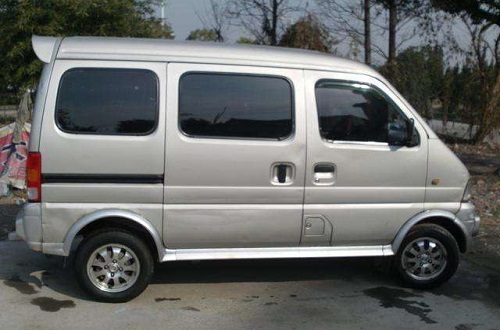 哪個品牌的面包車比較耐開，面包車排行榜