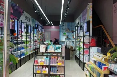 化妝工具加盟，選擇什么品牌的彩妝工具店加盟比較好？