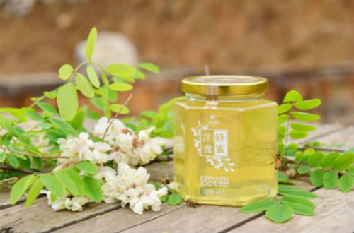 洋槐蜂蜜對我們身體好么？洋槐蜂蜜的功效有哪些？