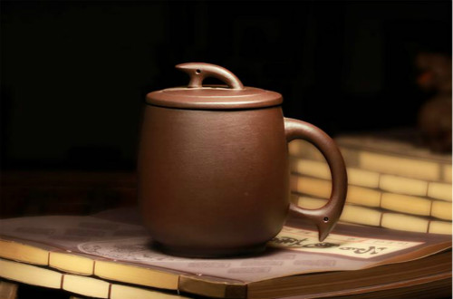 采用紫沙杯泡茶有什么優(yōu)勢(shì)？紫沙杯的功效