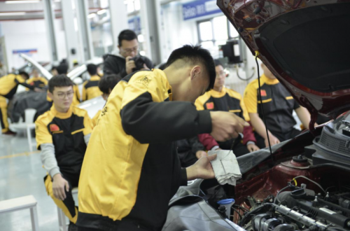 老人頭汽車美容加盟靠譜嗎？想少走彎路需做到這點(diǎn)