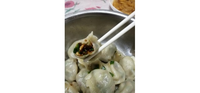打造自己的品牌效應(yīng)，做自己的代言人。