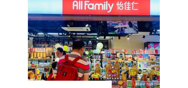 為了趕上返鄉(xiāng)創(chuàng)業(yè)的返鄉(xiāng)潮，怡嘉倫小吃店加入品牌，加速進(jìn)軍三四線市場